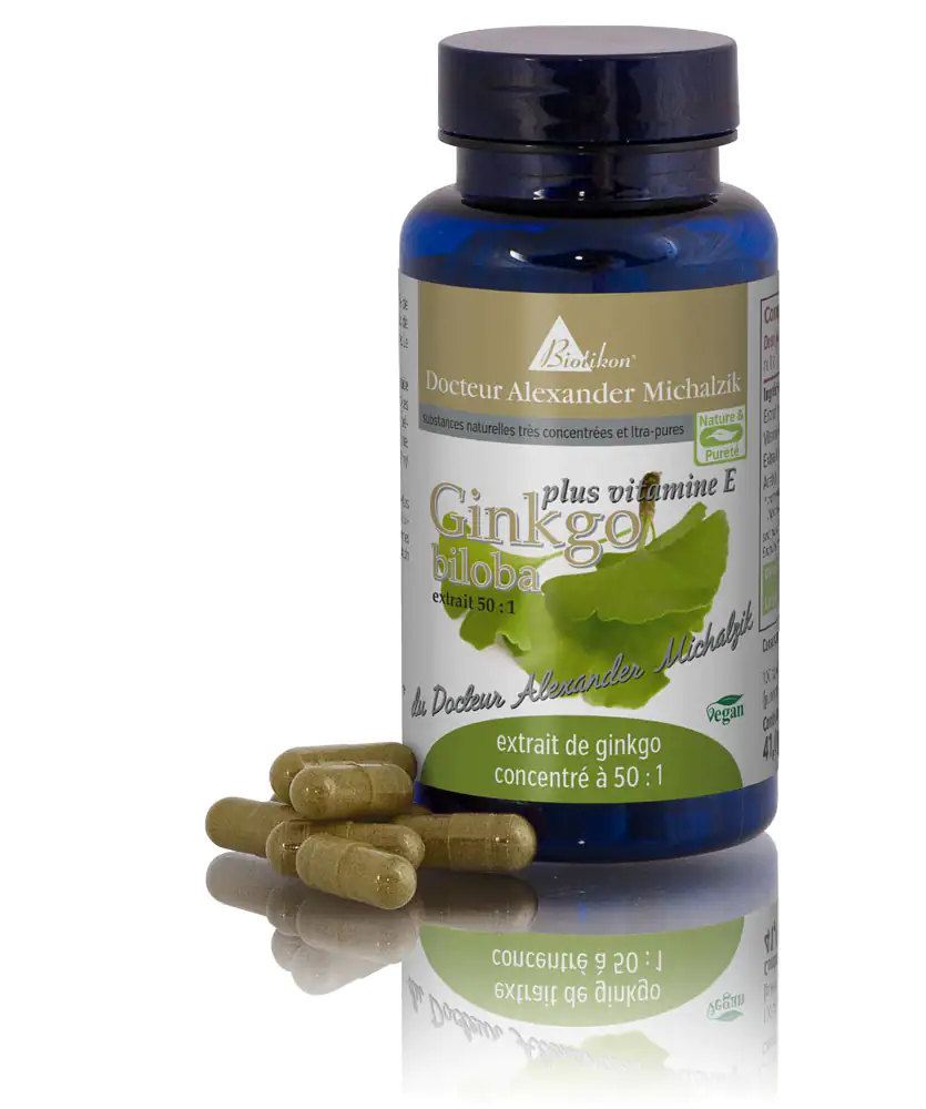 Ginkgo Biloba 50:1 – Capsules Bouteille de capsules de Ginkgo Biloba, 60 pièces, capsules vertes, vue de côté, végan.