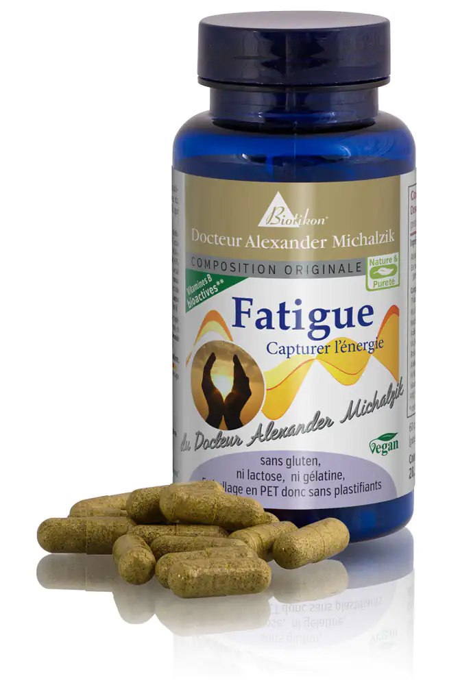 Complément Alimentaire Fatigue – 200 Capsules Végétales Bouteille de 200 capsules végétales soutenant l’énergie, capsules brunes montrées de face.